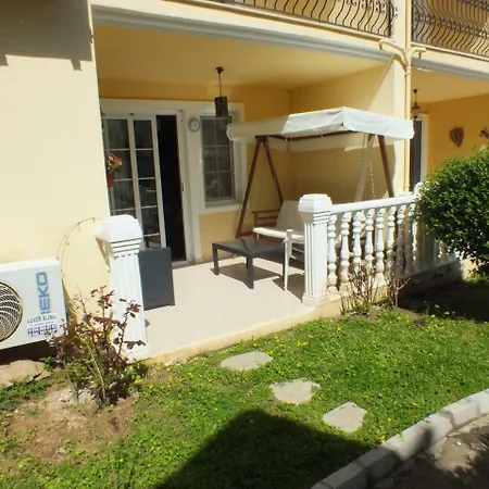 Nicholas Gate E3 شقة